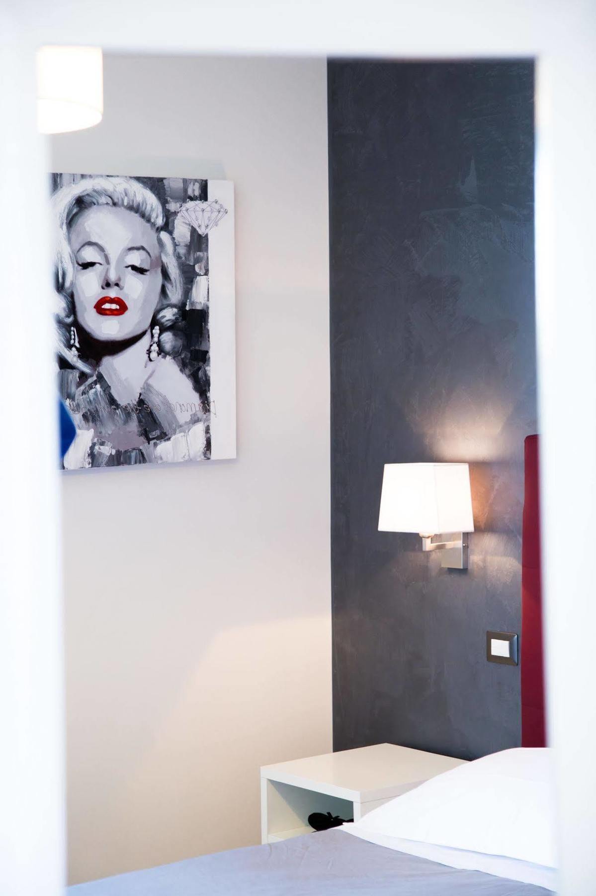 Casa de hóspedes Modern 2*
